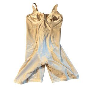 Vintage Womens Beige Full-Body Shapewear 36D Size Nylon & Spandex Blend Adjustab